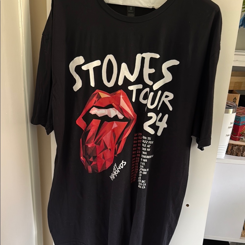 Gildan Black Rolling Stones Tour ‘24 Tee